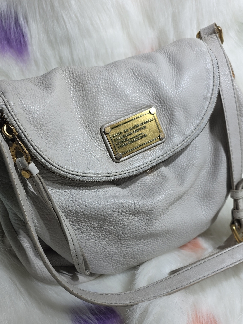 Marc By Marc Jacobs Pebbled Leather Crossbody Bag in Light Gray with Gold Plaque